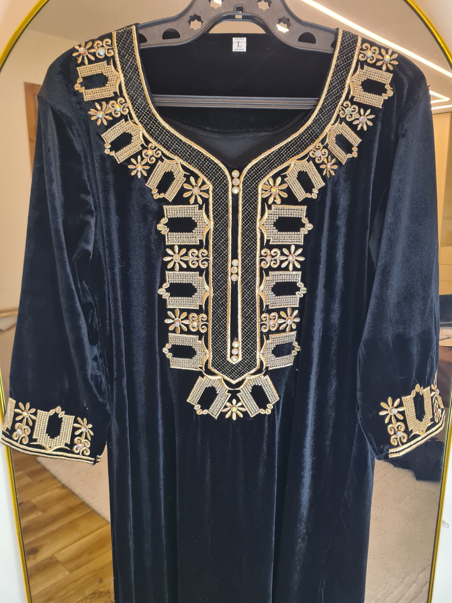 Robe Velours Modèle 07