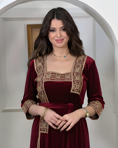 Robe Velours Modèle 05