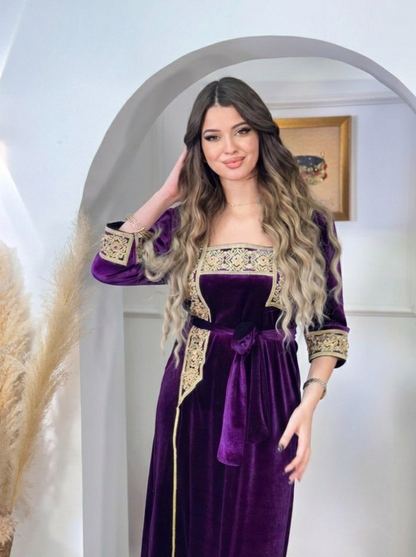 Robe Velours Modèle 05