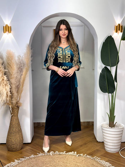 Robe Velours Modèle 07