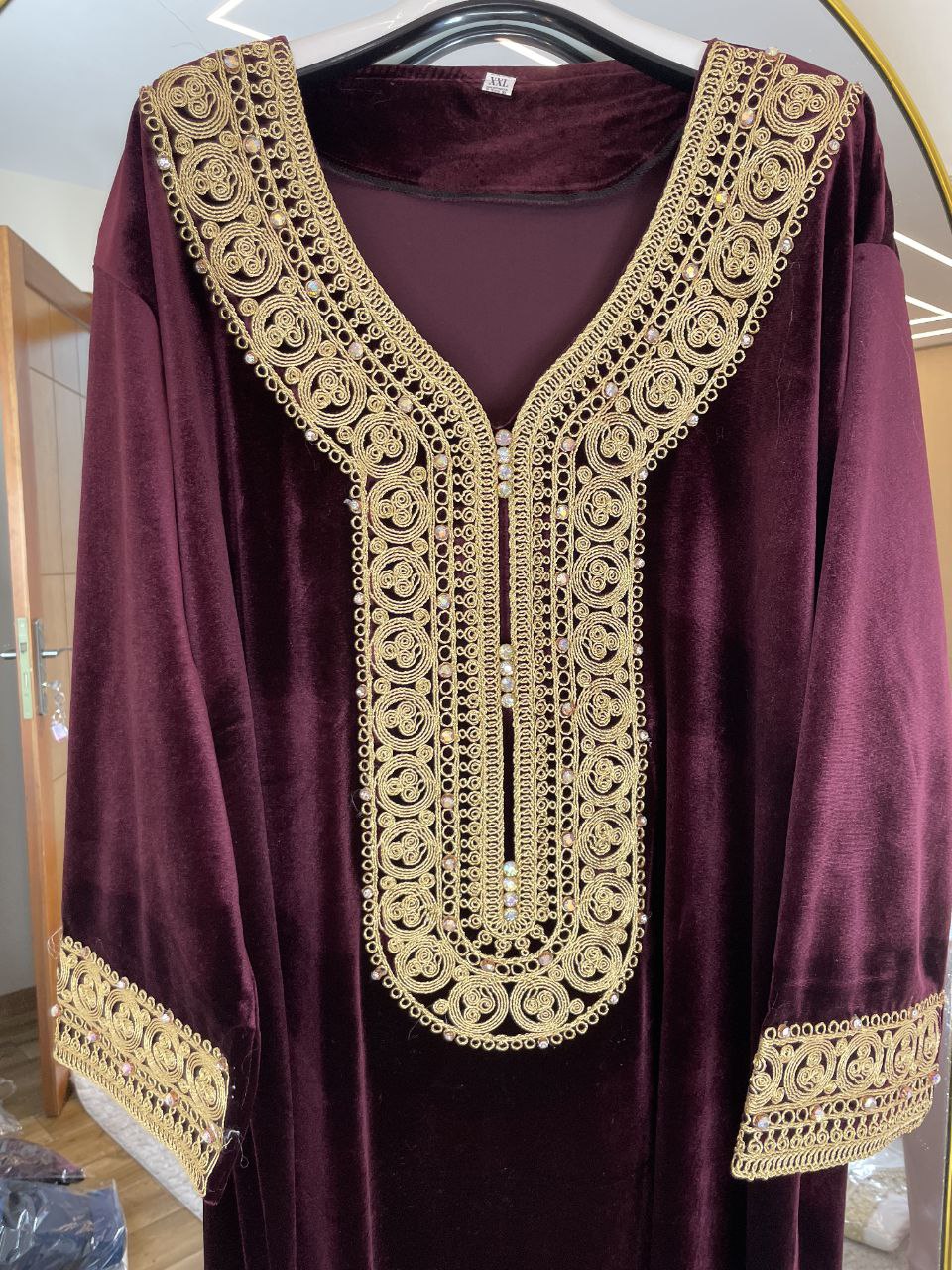 Robe Velours Modèle 06