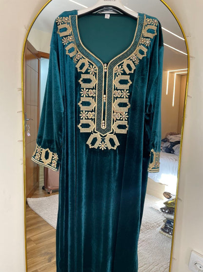 Robe Velours Modèle 07