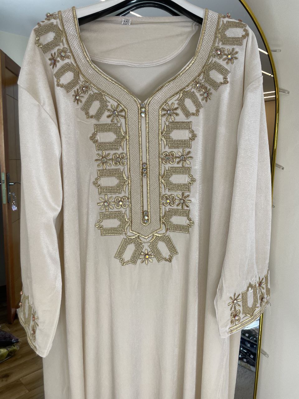 Robe Velours Modèle 07