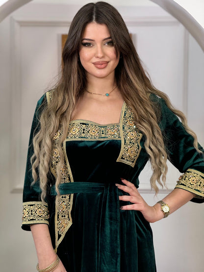 Robe Velours Modèle 05